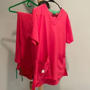 *NWT* Carhartt Womens Scrub Set Large Pants Large Top Pink